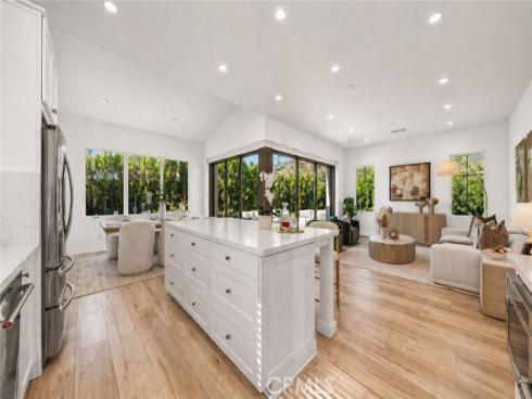 162  Winnett  , Irvine, CA