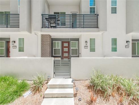 233 Sash , Irvine, CA