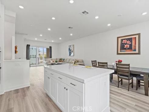 352 Tank , Irvine, CA