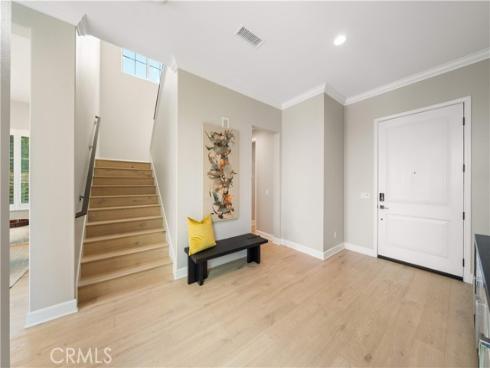 136 Salt Spg , Irvine, CA