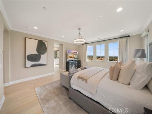 136 Salt Spg , Irvine, CA