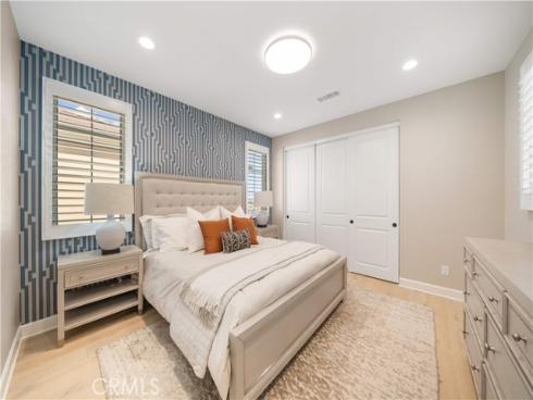 136 Salt Spg , Irvine, CA