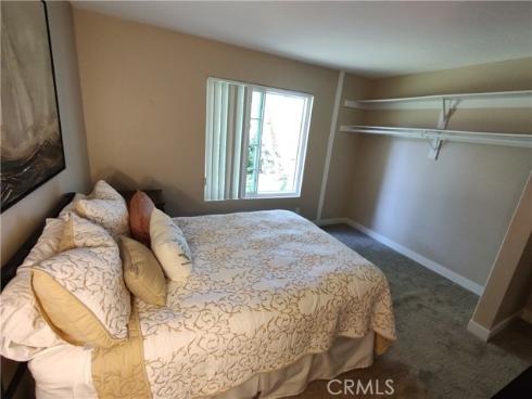 36 Woodleaf , Irvine, CA