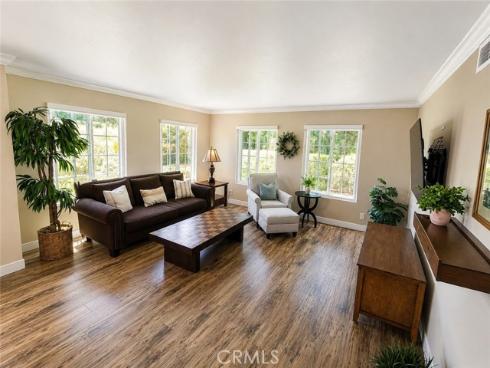36 Woodleaf , Irvine, CA