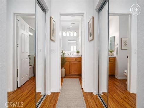 127 Jadestone , Irvine, CA