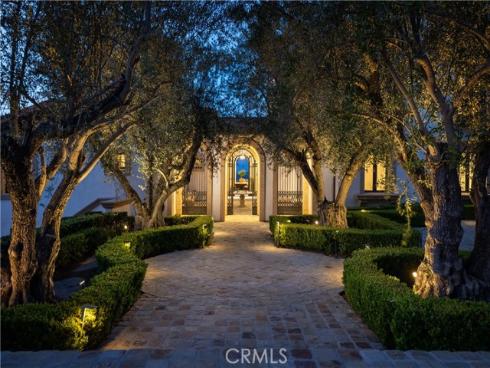 76 Golden Eagle , Irvine, CA