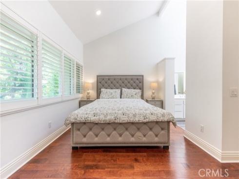249 Pineview , Irvine, CA