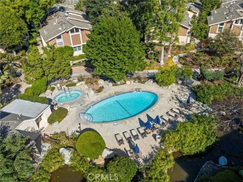 249 Pineview , Irvine, CA