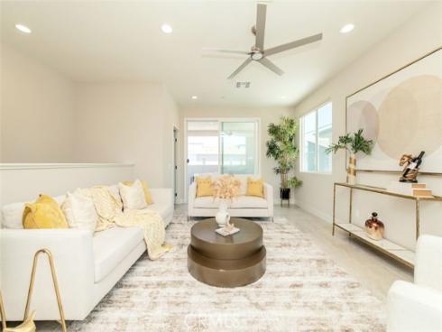 123 Tenor , Irvine, CA
