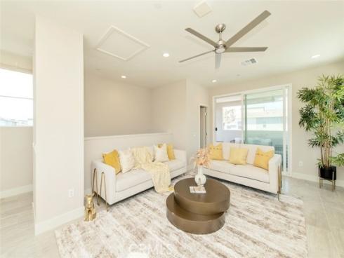 123 Tenor , Irvine, CA