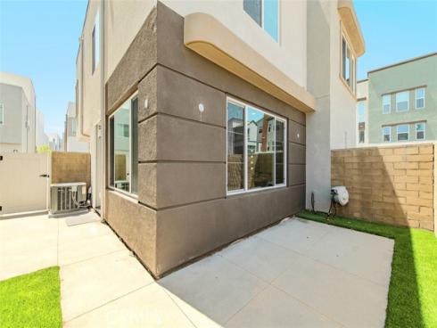 123  Tenor  , Irvine, CA