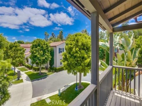 22  Duet  , Irvine, CA