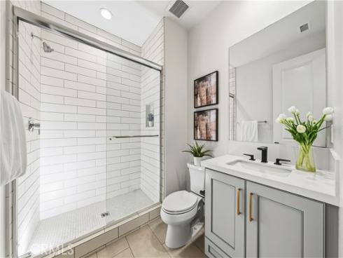 123 salt spring , Irvine, CA