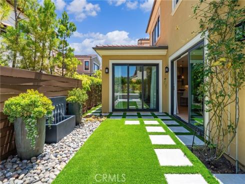 123  salt spring  , Irvine, CA