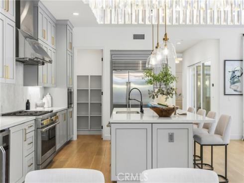 123 salt spring , Irvine, CA