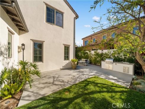 126 Bellini , Irvine, CA