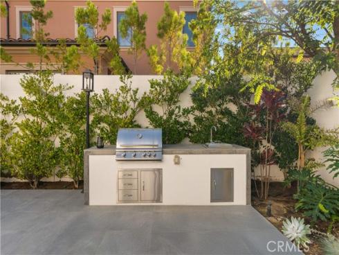 126 Bellini , Irvine, CA