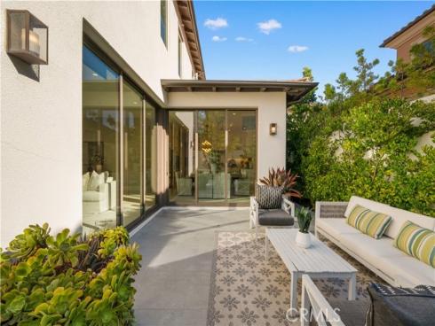 126 Bellini , Irvine, CA