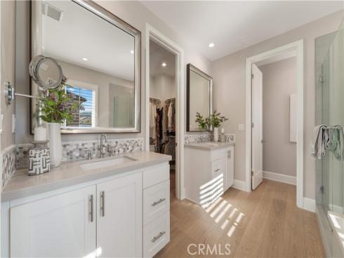 126 Bellini , Irvine, CA