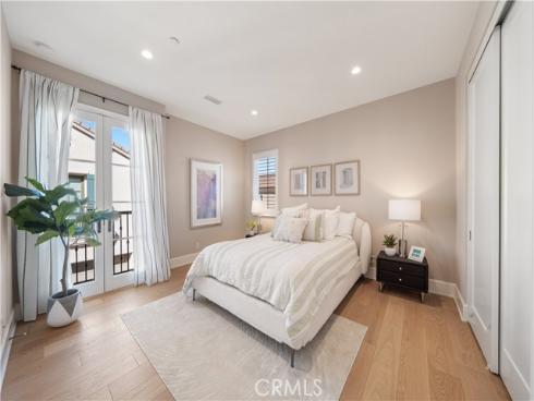 126 Bellini , Irvine, CA