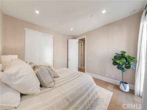 126 Bellini , Irvine, CA