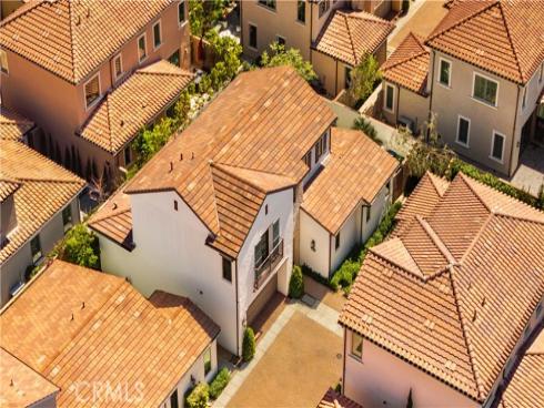 126 Bellini , Irvine, CA