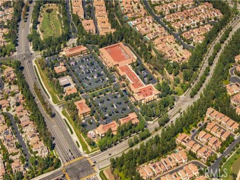 126 Bellini , Irvine, CA