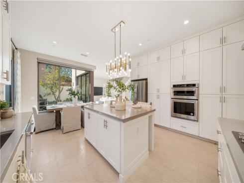 126 Bellini , Irvine, CA