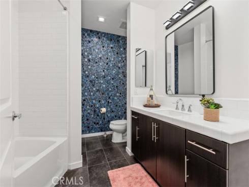 21 Gramercy 220 , Irvine, CA