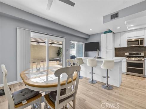 88 Greenmoor , Irvine, CA