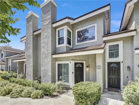 88 Greenmoor , Irvine, CA