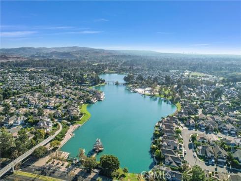88 Greenmoor , Irvine, CA