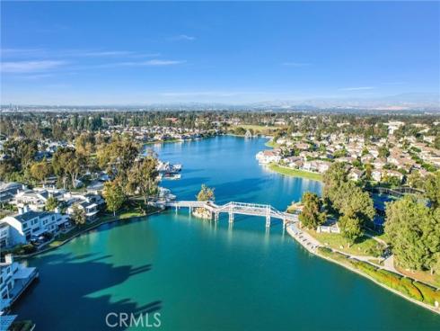 88 Greenmoor , Irvine, CA