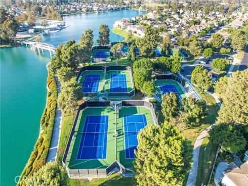 88 Greenmoor , Irvine, CA