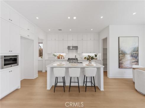 242  Maricopa  , Irvine, CA
