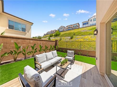 242  Maricopa  , Irvine, CA