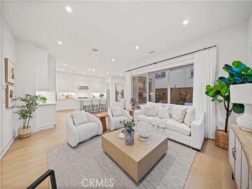 242  Maricopa  , Irvine, CA