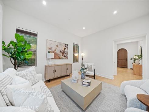 242  Maricopa  , Irvine, CA