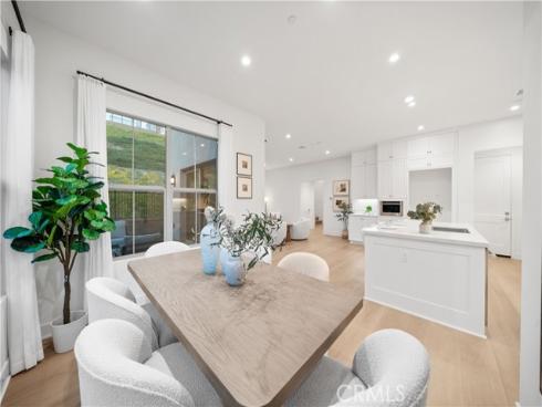 242  Maricopa  , Irvine, CA