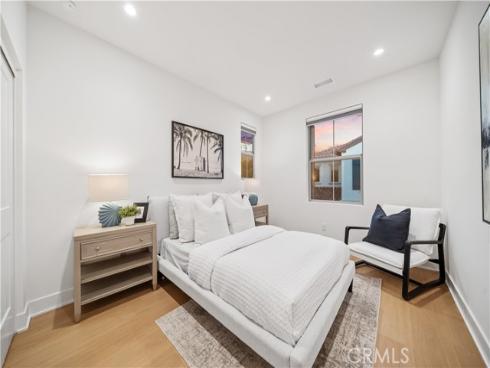 242  Maricopa  , Irvine, CA