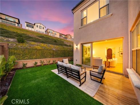 242  Maricopa  , Irvine, CA