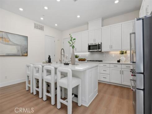 121 Bosal , Irvine, CA