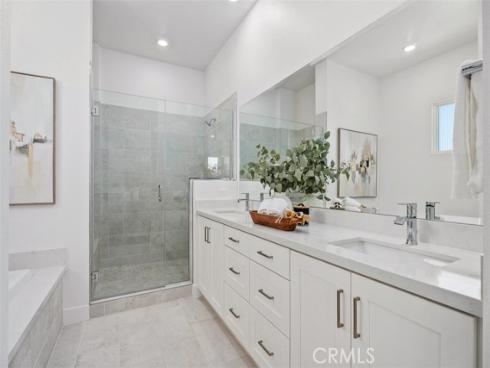 121 Bosal , Irvine, CA