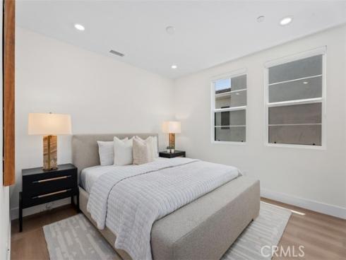121 Bosal , Irvine, CA
