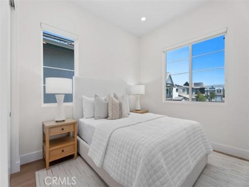 121 Bosal , Irvine, CA
