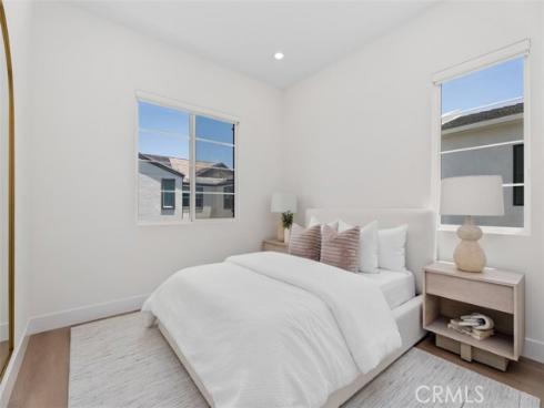 121 Bosal , Irvine, CA