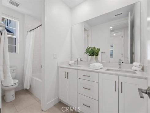 121 Bosal , Irvine, CA
