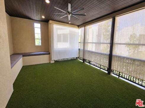 116 Catalyst , Irvine, CA