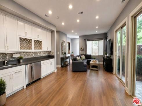116 Catalyst , Irvine, CA