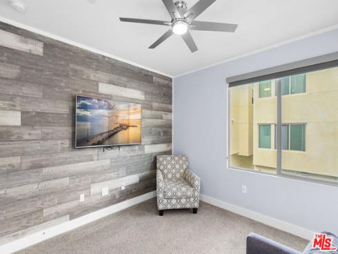 116 Catalyst , Irvine, CA